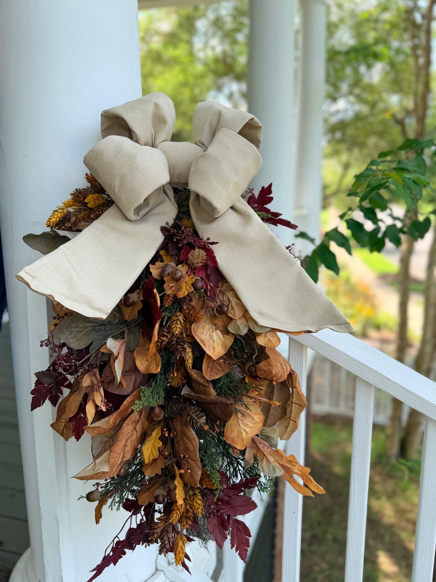 Holiday Heritage 12-Inch Four Loop Oatmeal Outdura Bow