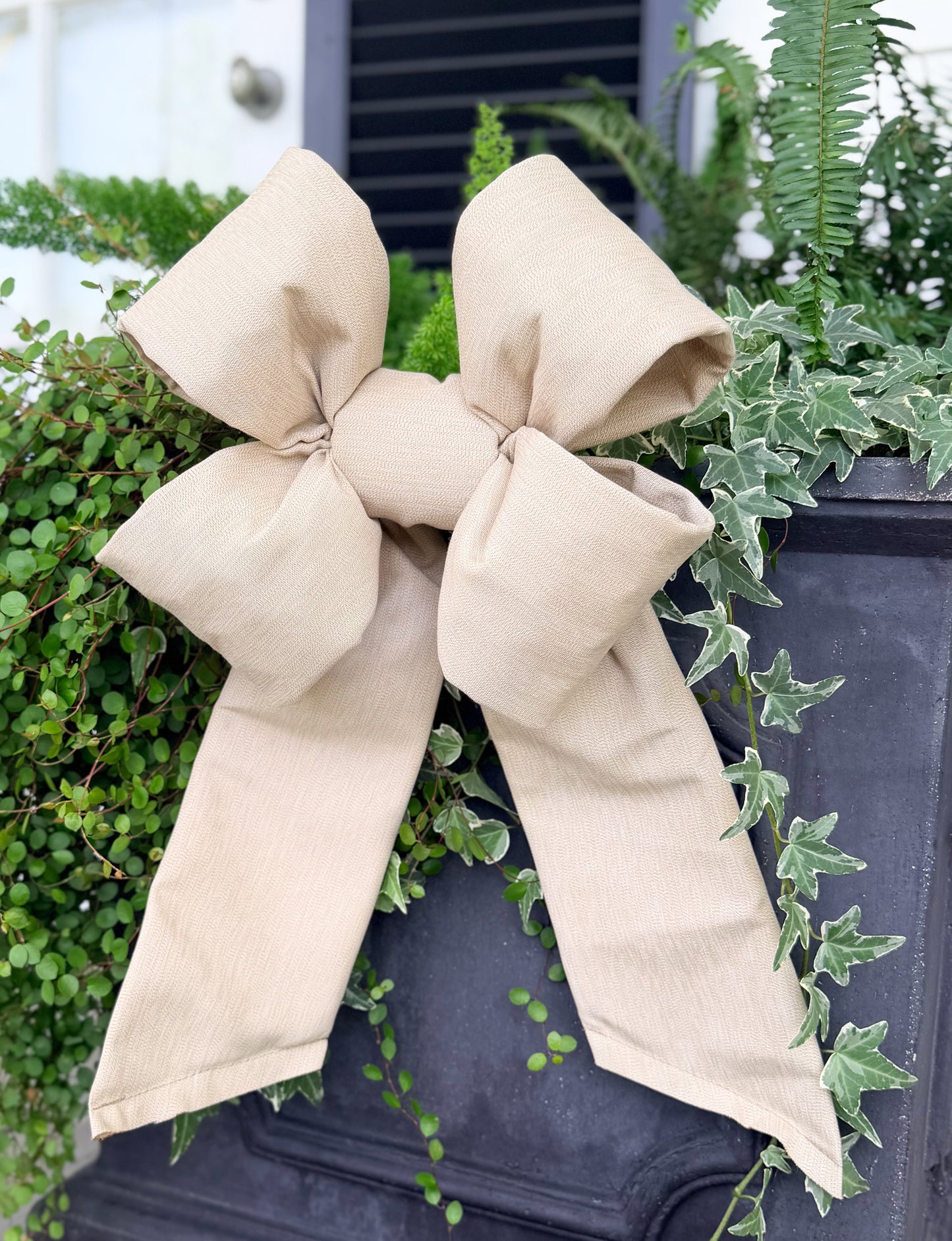 Holiday Heritage 12-Inch Four Loop Oatmeal Outdura Bow